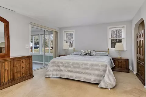 Bedroom - 140 Thistle Dr, Barnstable, MA 02632 photo 4 of 6