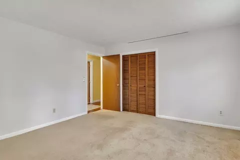 Bedroom - 140 Thistle Dr, Barnstable, MA 02632 photo 1 of 6
