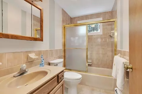 Bath - 140 Thistle Dr, Barnstable, MA 02632 photo 2 of 3