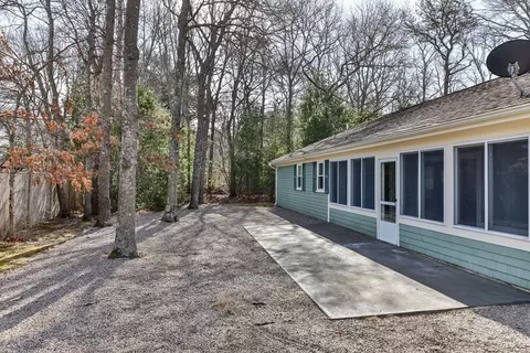 Exterior - 140 Thistle Dr, Barnstable, MA 02632 photo 8 of 11