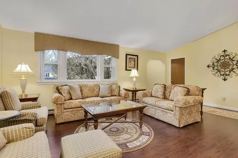 Living - 140 Thistle Dr, Barnstable, MA 02632 photo 2 of 6