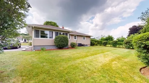 30 Tupelo Rd, Worcester, MA 01606 photo 4