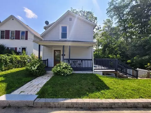 70 Daley St, Leominster, MA 01453