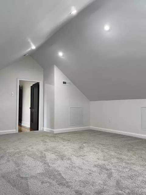 240 Chestnut St, Fall River, MA 02720 photo 31