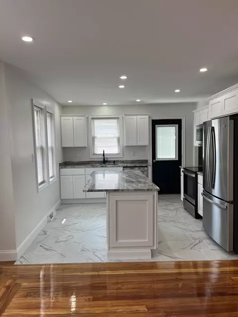 240 Chestnut St, Fall River, MA 02720 photo 19