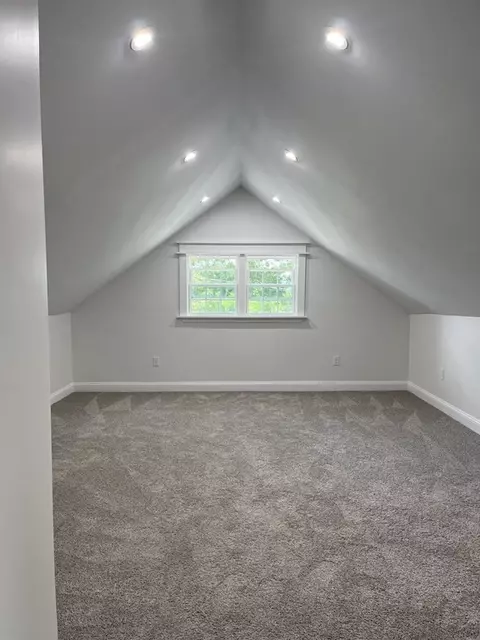 240 Chestnut St, Fall River, MA 02720 photo 14