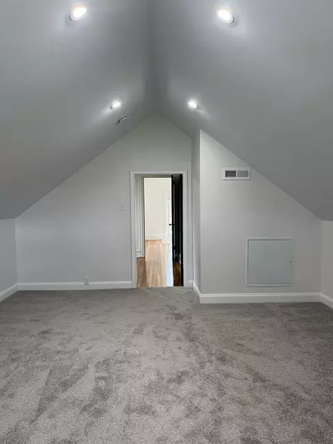 240 Chestnut St, Fall River, MA 02720 photo 32