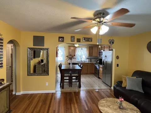 15 Conrad St, Chicopee, MA 01013 photo 6