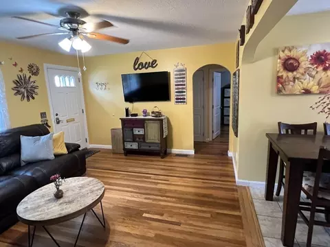 15 Conrad St, Chicopee, MA 01013 photo 5