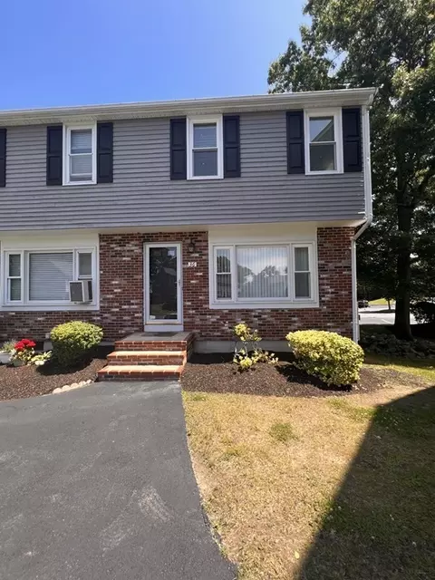 1170 Wilson Rd #36, Fall River, MA 02720