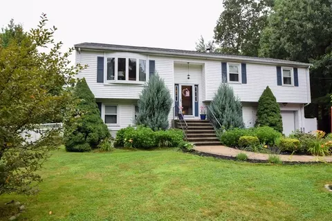 75 Johnson Dr, Randolph, MA 02368