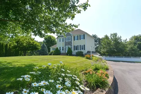 8 Horton Dr, Norton, MA 02766