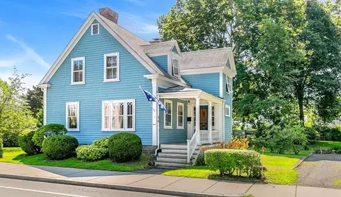 115 Hale St, Beverly, MA 01915