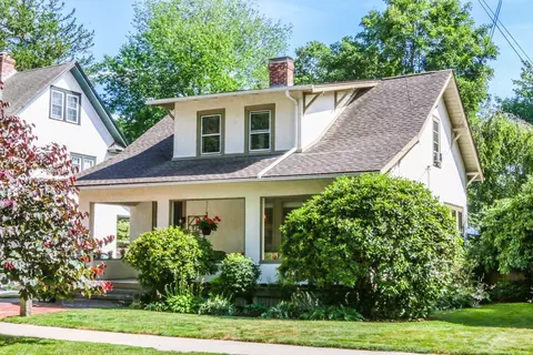 85 Roseland Ter, Longmeadow, MA 01106