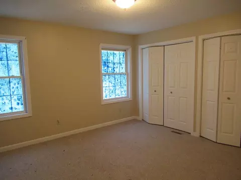 143 Draper St, Springfield, MA 01108 photo 12