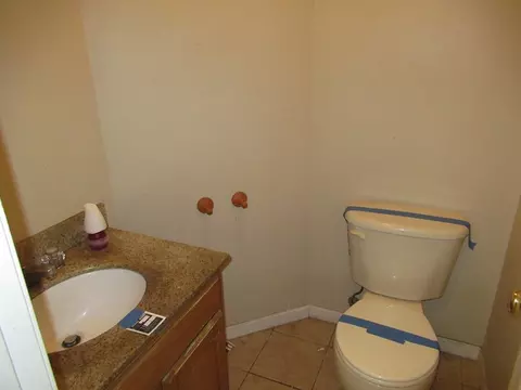 143 Draper St, Springfield, MA 01108 photo 6