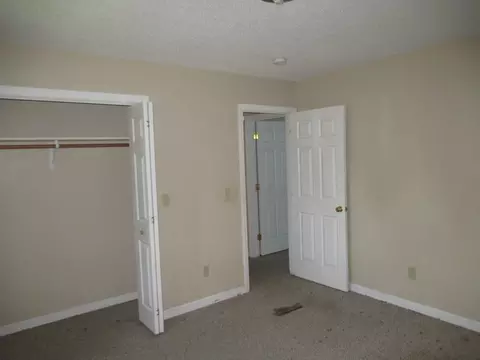 143 Draper St, Springfield, MA 01108 photo 16
