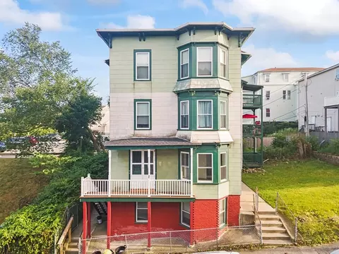 47 Jaques Ave, Worcester, MA 01610