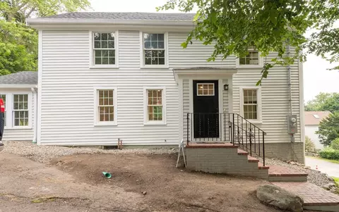 11 Wainwright St, Ipswich, MA 01938