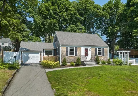 44 Raycroft Ave, Weymouth, MA 02188