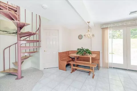 86 North St, Danvers, MA 01923 photo 11