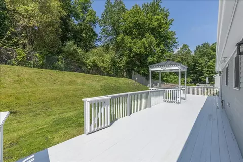86 North St, Danvers, MA 01923 photo 35