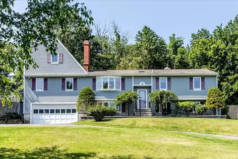86 North St, Danvers, MA 01923