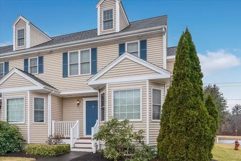 1 Old Cedar Vlg #1, Bridgewater, MA 02324