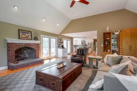 23 Castle View Dr, Gloucester, MA 01930 photo 17