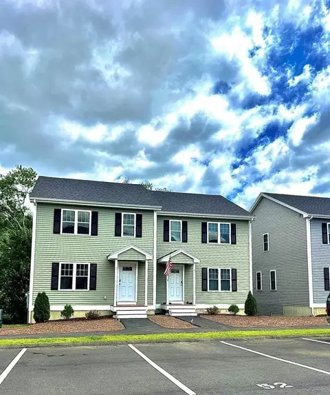 12 Rivers Edge Way #12, Lakeville, MA 02347