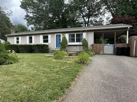 31 Lavender Ln, Springfield, MA 01129