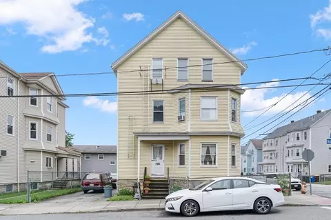 915 Walnut St, Fall River, MA 02720 photo 2