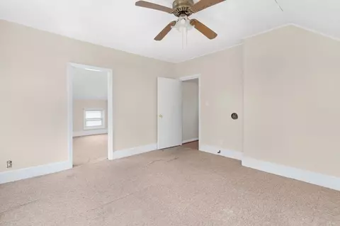 915 Walnut St, Fall River, MA 02720 photo 6