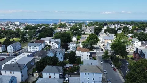 915 Walnut St, Fall River, MA 02720 photo 27