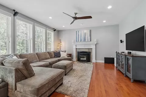 33 Alexander Way, Dunstable, MA 01827 photo 15