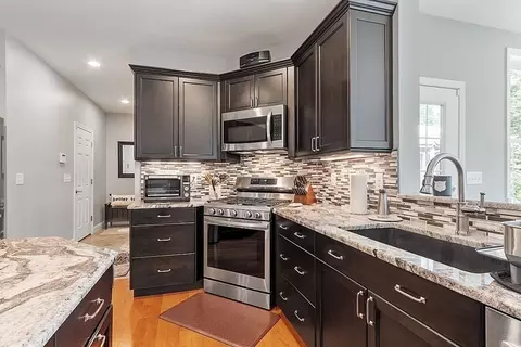 33 Alexander Way, Dunstable, MA 01827 photo 11