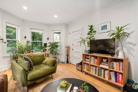 18 Bowker St, Brookline, MA 02445 photo 25