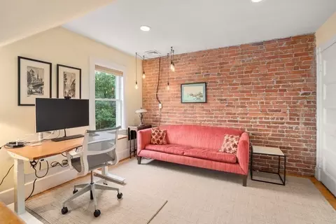 18 Bowker St, Brookline, MA 02445 photo 15