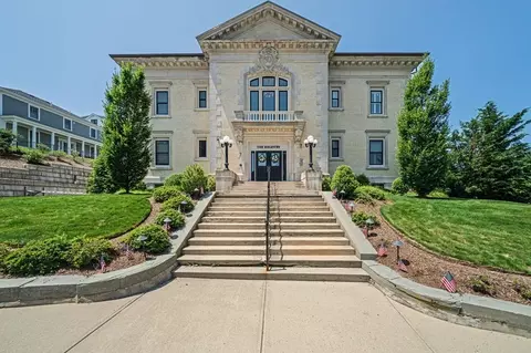 7 Russell St #301, Plymouth, MA 02360