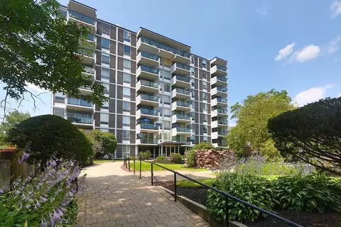 60 Babcock St #56, Brookline, MA 02446