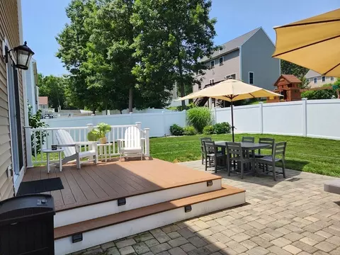 24 Brackett Ln, Stoughton, MA 02072