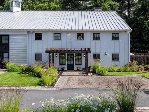 6 Twin Hills Farm Rd #2, Rowley, MA 01969