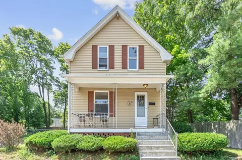 29 Walnut St, Attleboro, MA 02703 photo 2