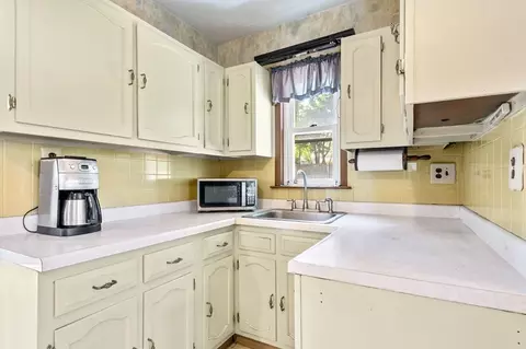 29 Walnut St, Attleboro, MA 02703 photo 20