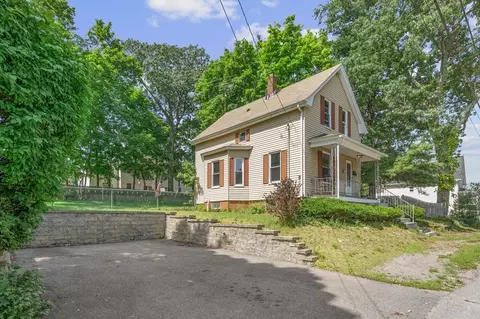 29 Walnut St, Attleboro, MA 02703 photo 3