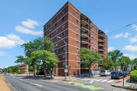 2353 Massachusetts Ave #27, Cambridge, MA 02140