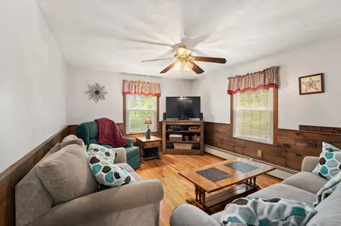 64 Buttonwood Ave, Sutton, MA 01590 photo 12