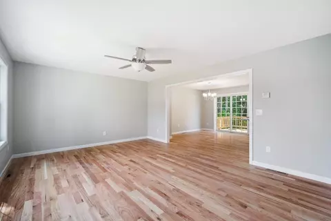 52 Drexel St, Springfield, MA 01104 photo 10