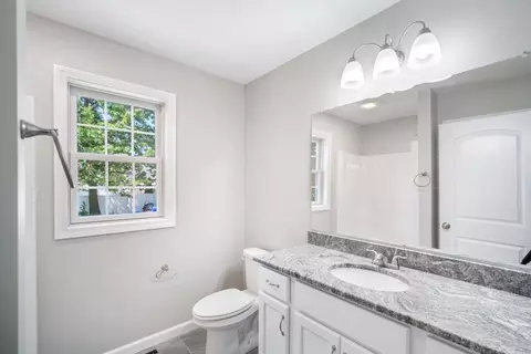 52 Drexel St, Springfield, MA 01104 photo 18
