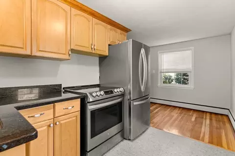 107 Vernon St #C, Wakefield, MA 01880